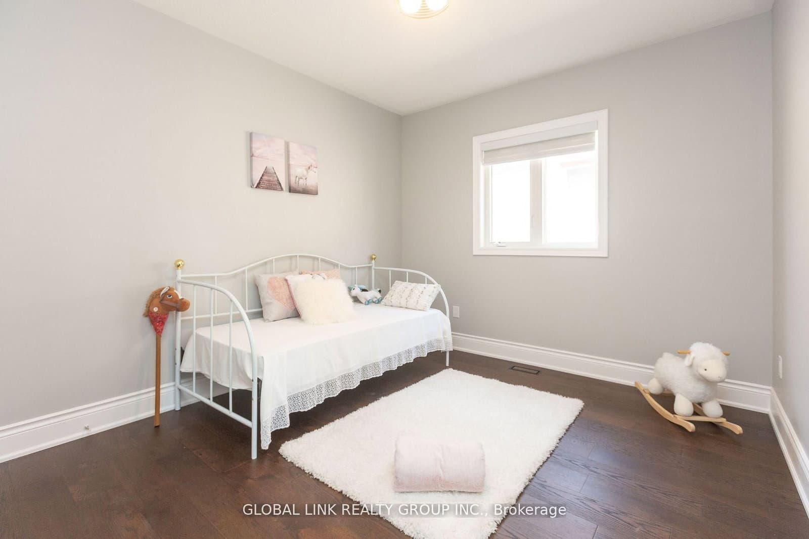 44 Golden Hawk Drive thumbnail 28