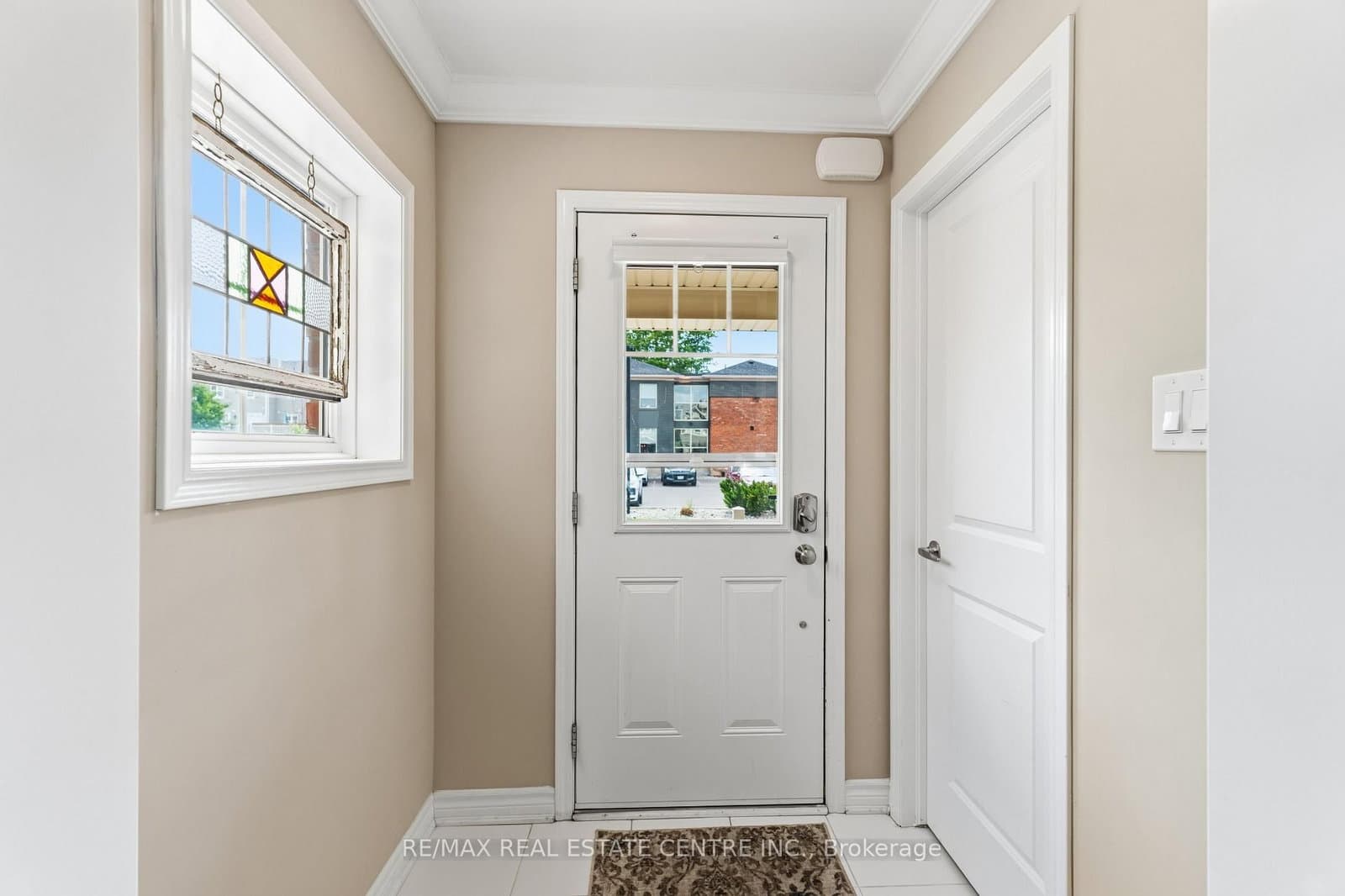 22 Spring Creek Drive, Unit 33 thumbnail 3