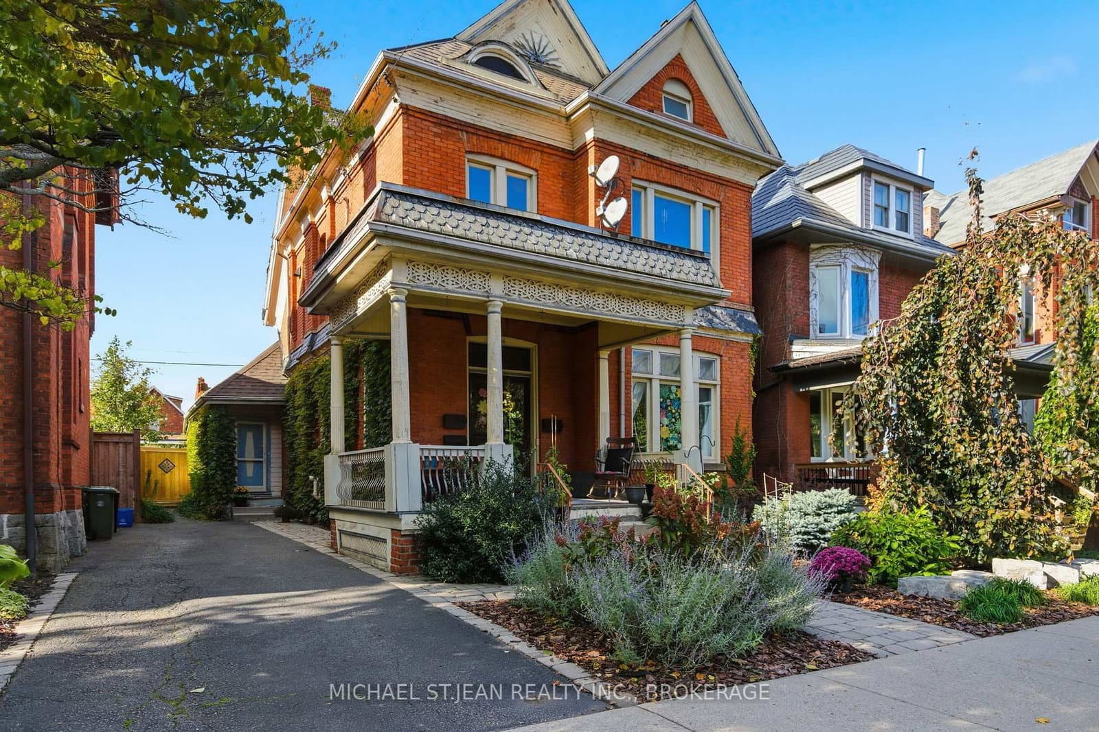 30 Ontario Avenue thumbnail 2