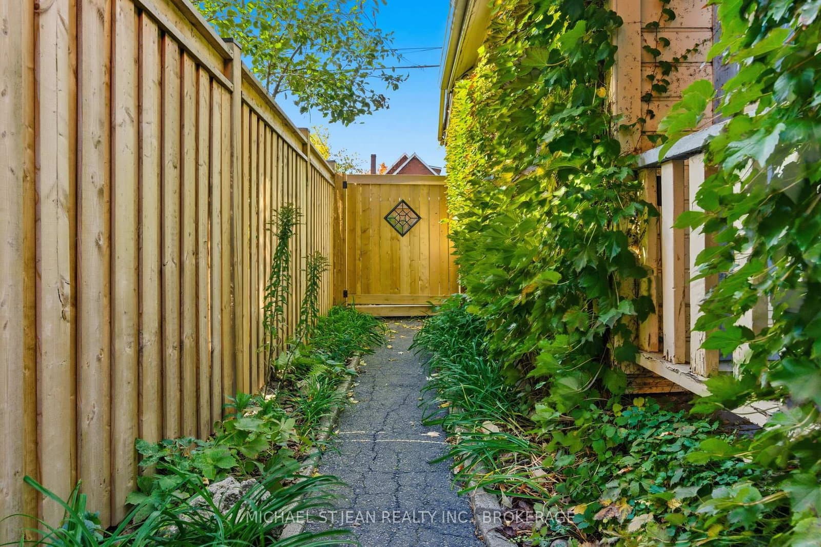 30 Ontario Avenue thumbnail 20