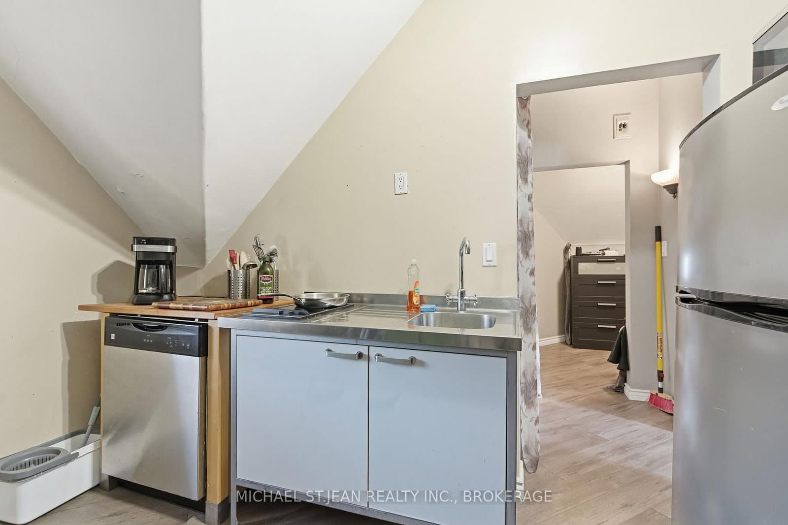 30 Ontario Avenue thumbnail 41