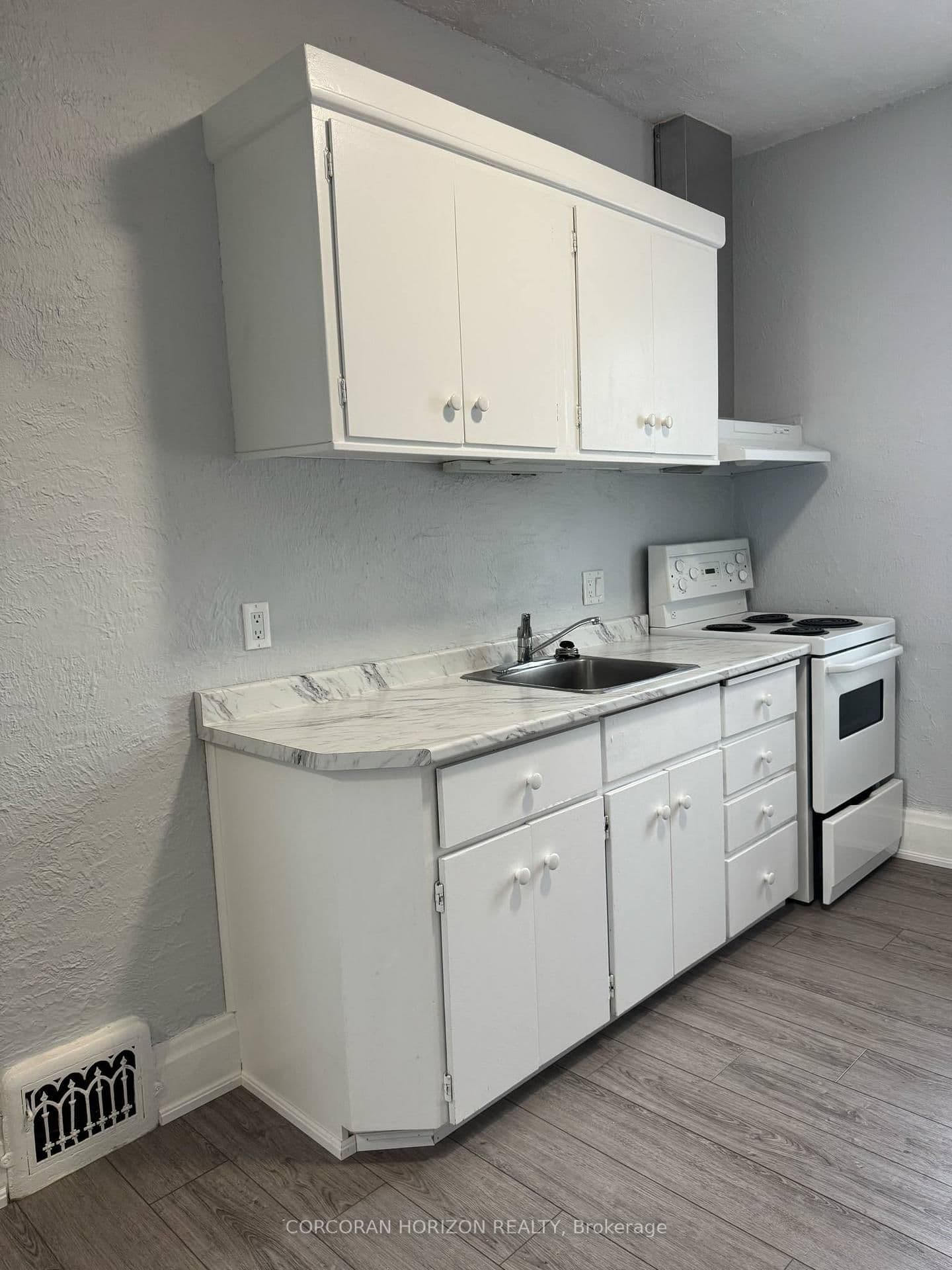 48 Walter Street, Unit A thumbnail 5