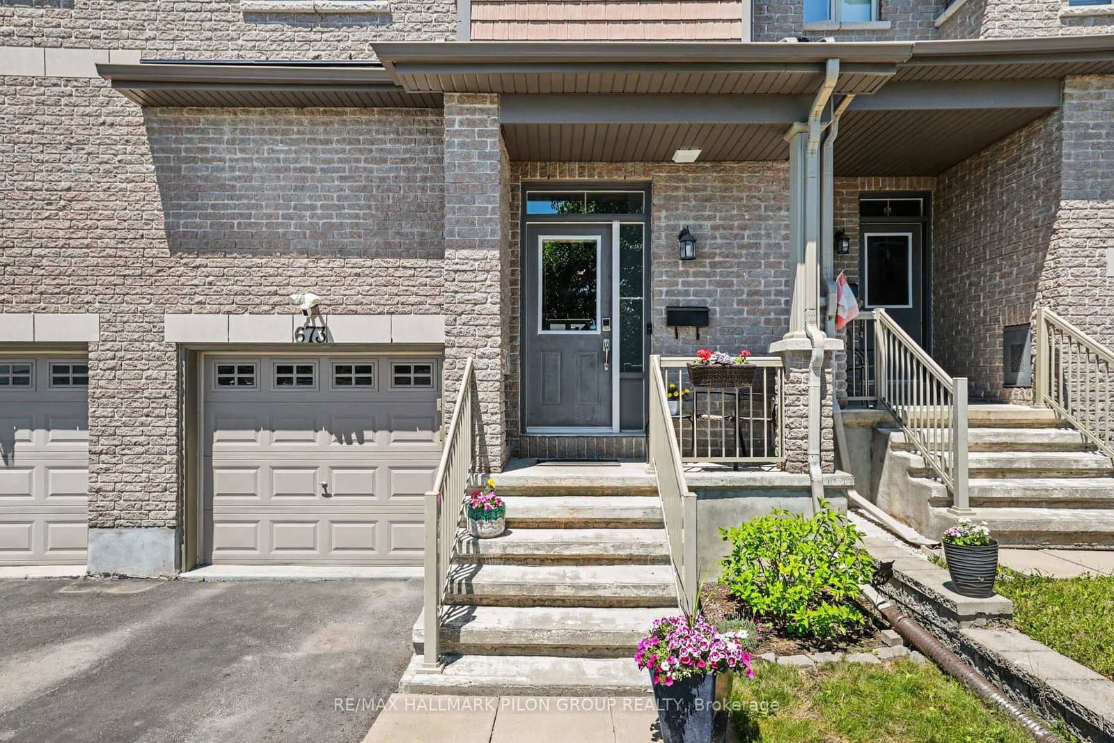 673 Spring Valley Drive thumbnail 2