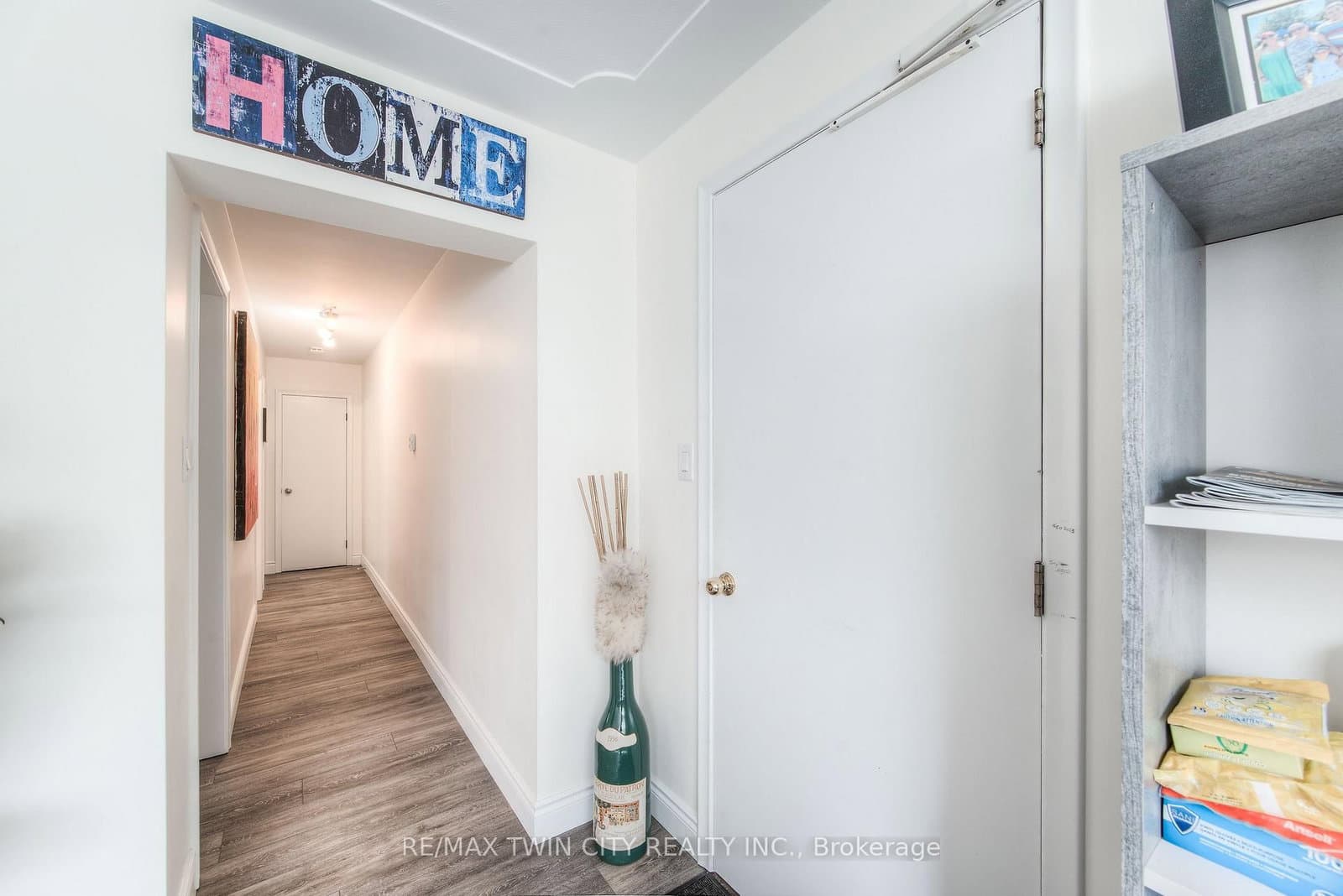 132 Allen Street E, Unit 1 thumbnail 6