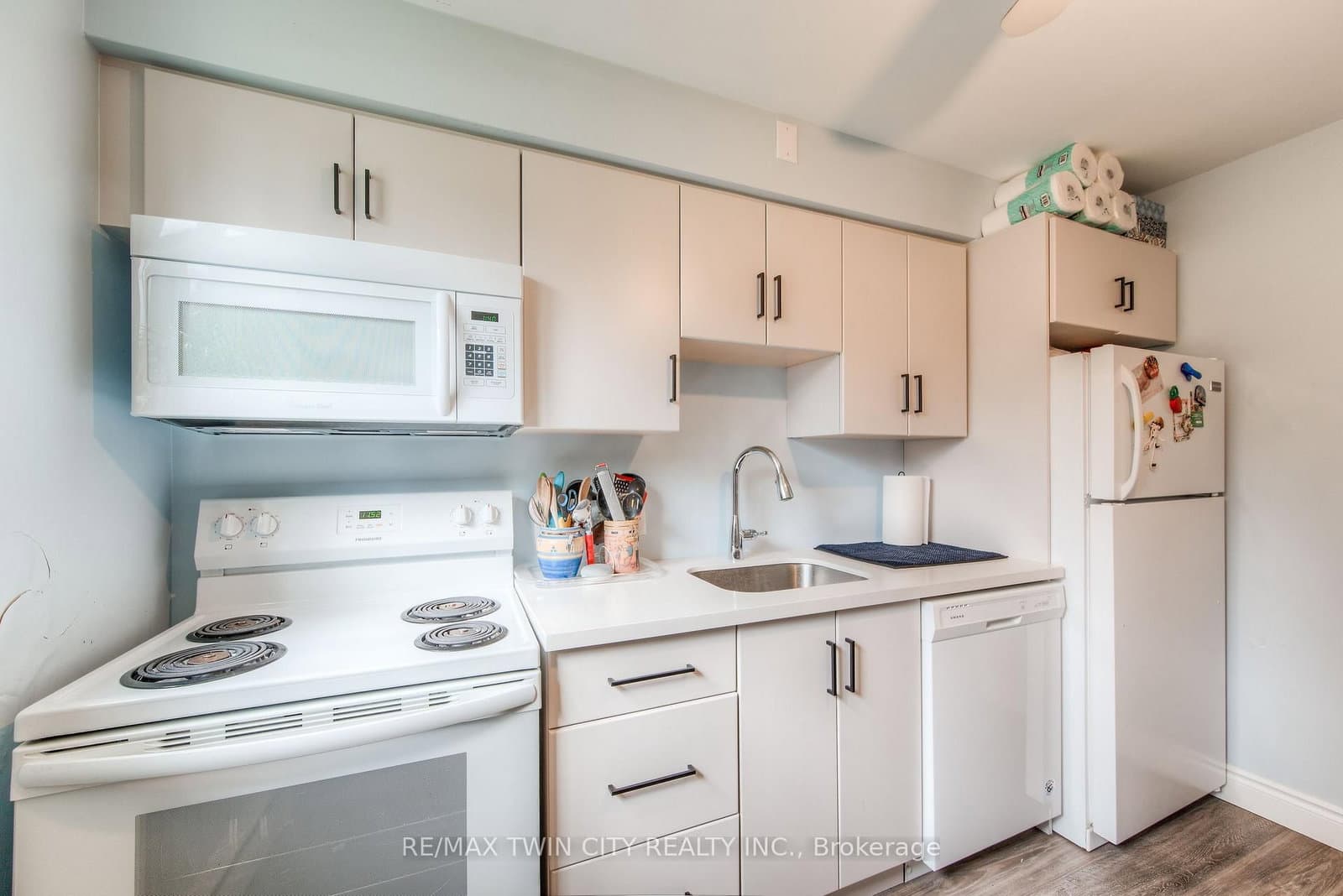 132 Allen Street E, Unit 1 thumbnail 7