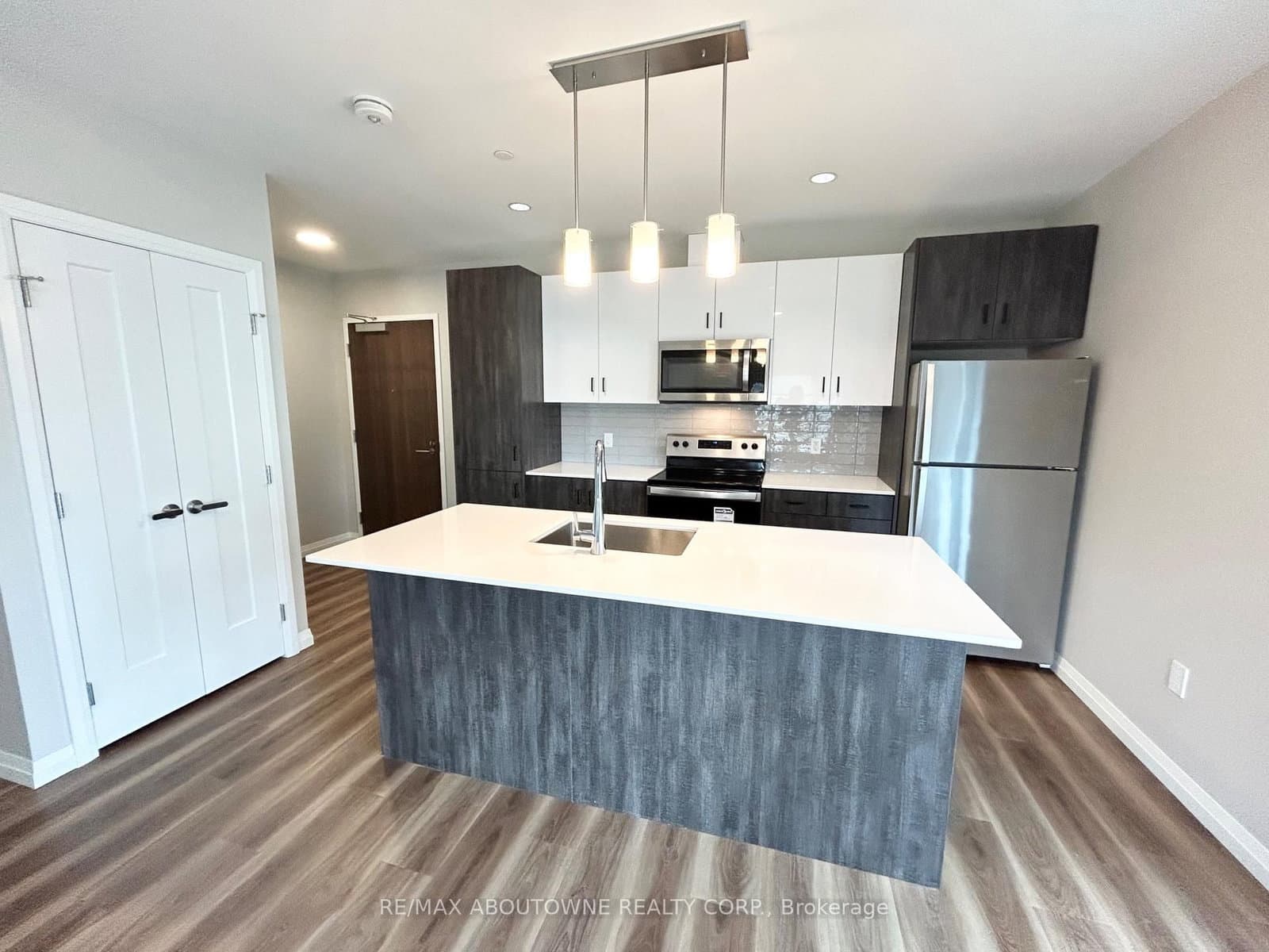 28 Westhill Drive, Unit 117 thumbnail 3