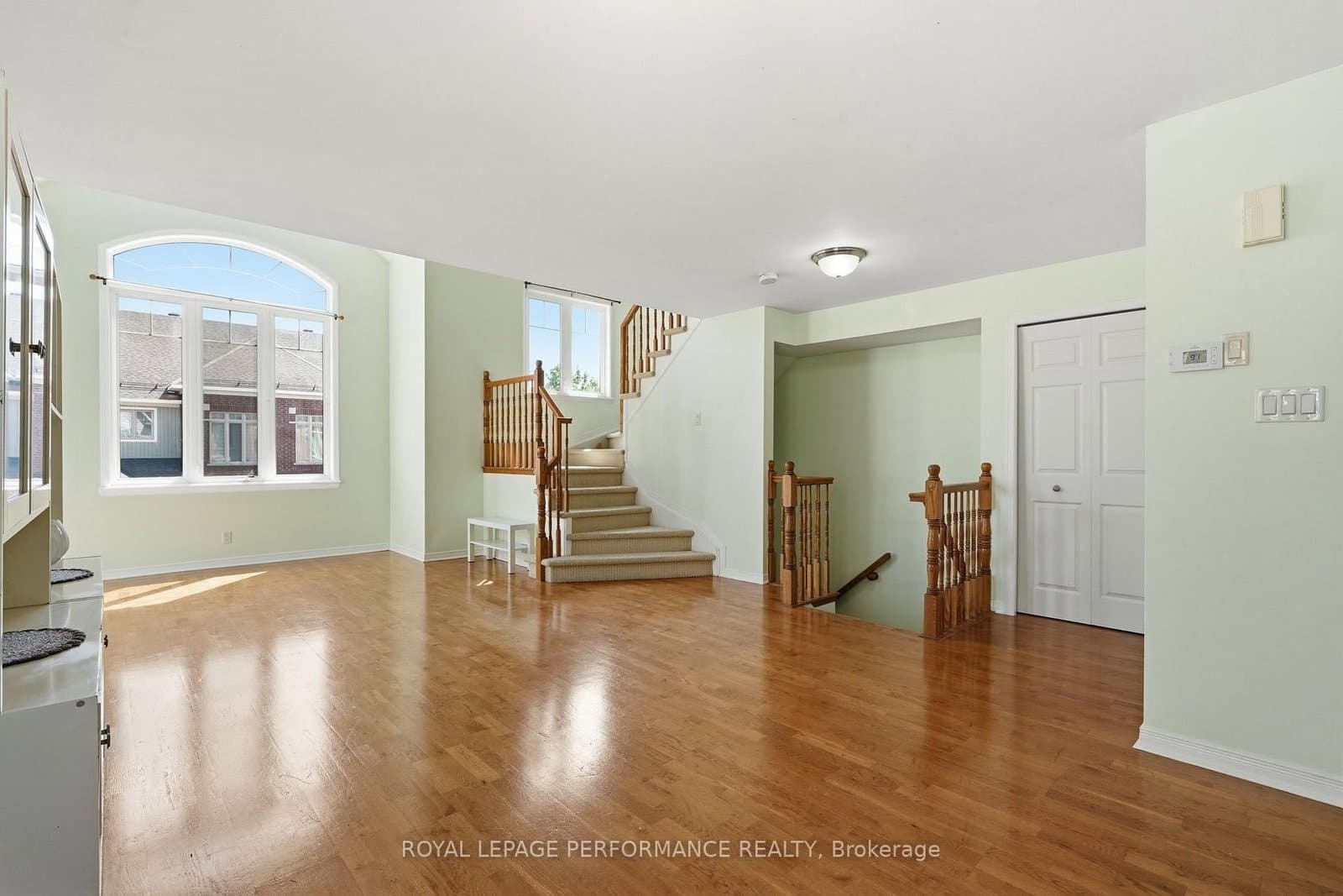 568 Reardon Private, Unit 8 thumbnail 11
