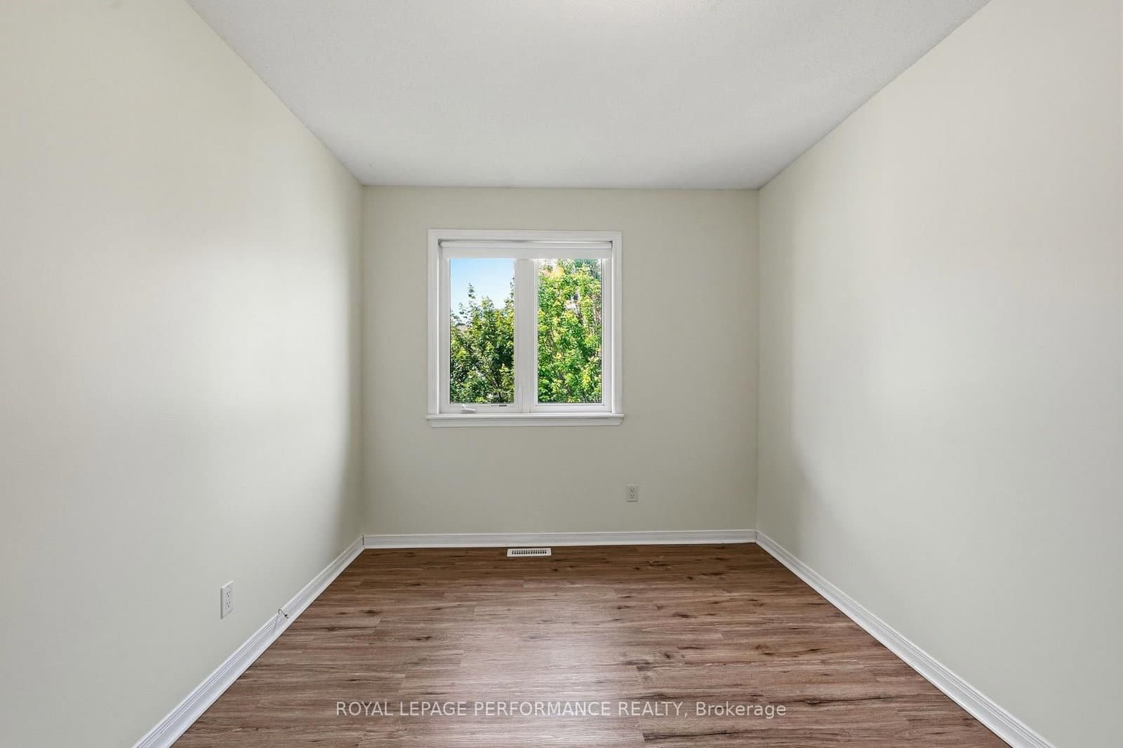 568 Reardon Private, Unit 8 thumbnail 20