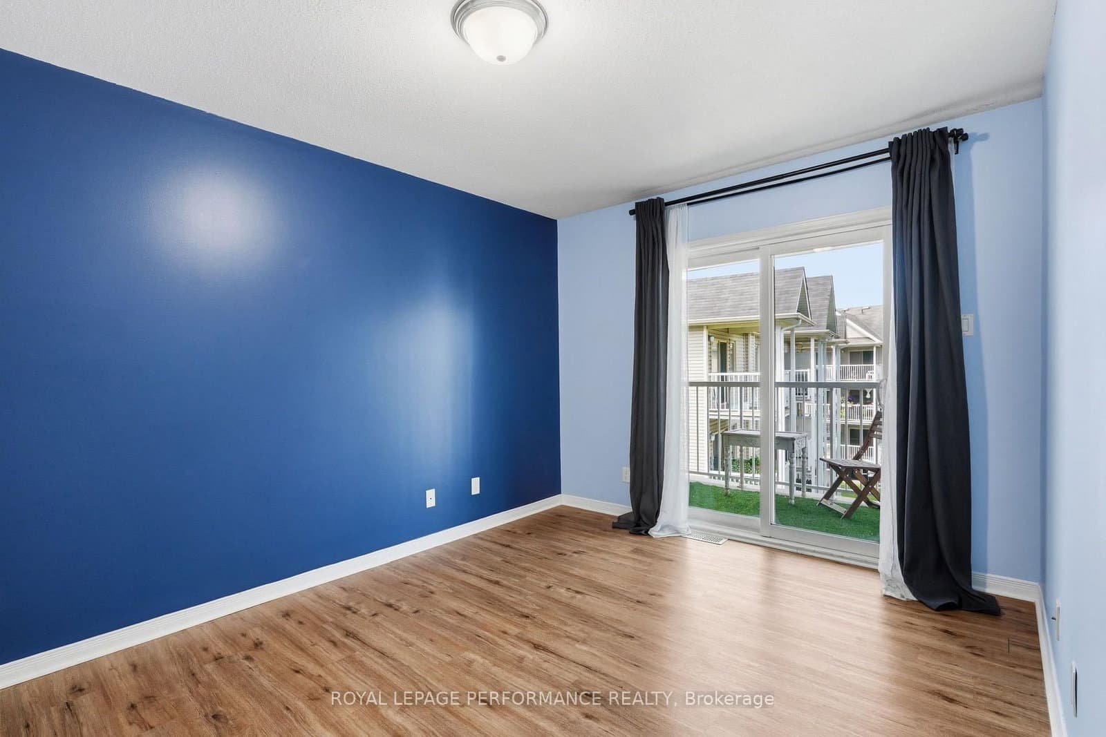 568 Reardon Private, Unit 8 thumbnail 21