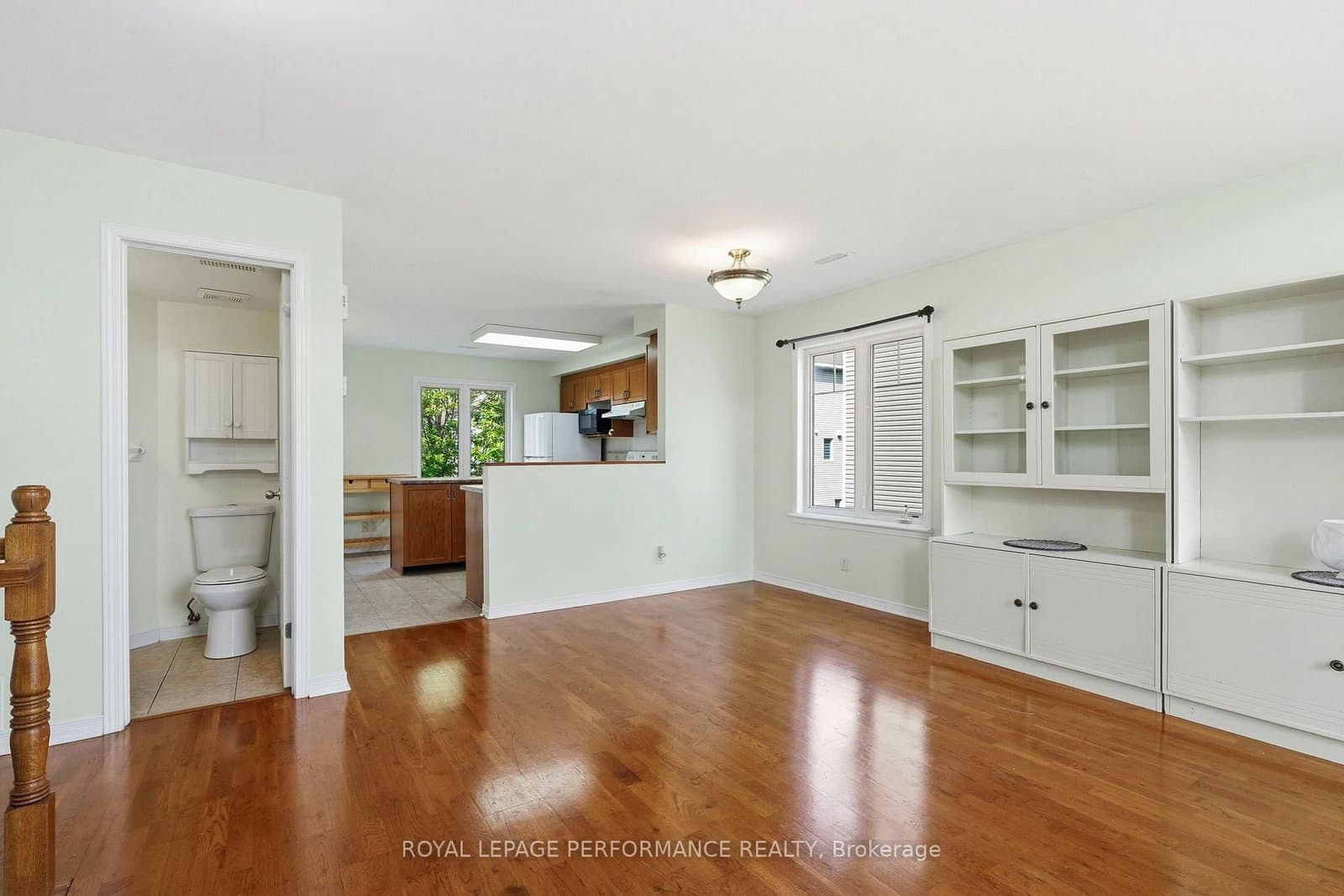 568 Reardon Private, Unit 8 thumbnail 8