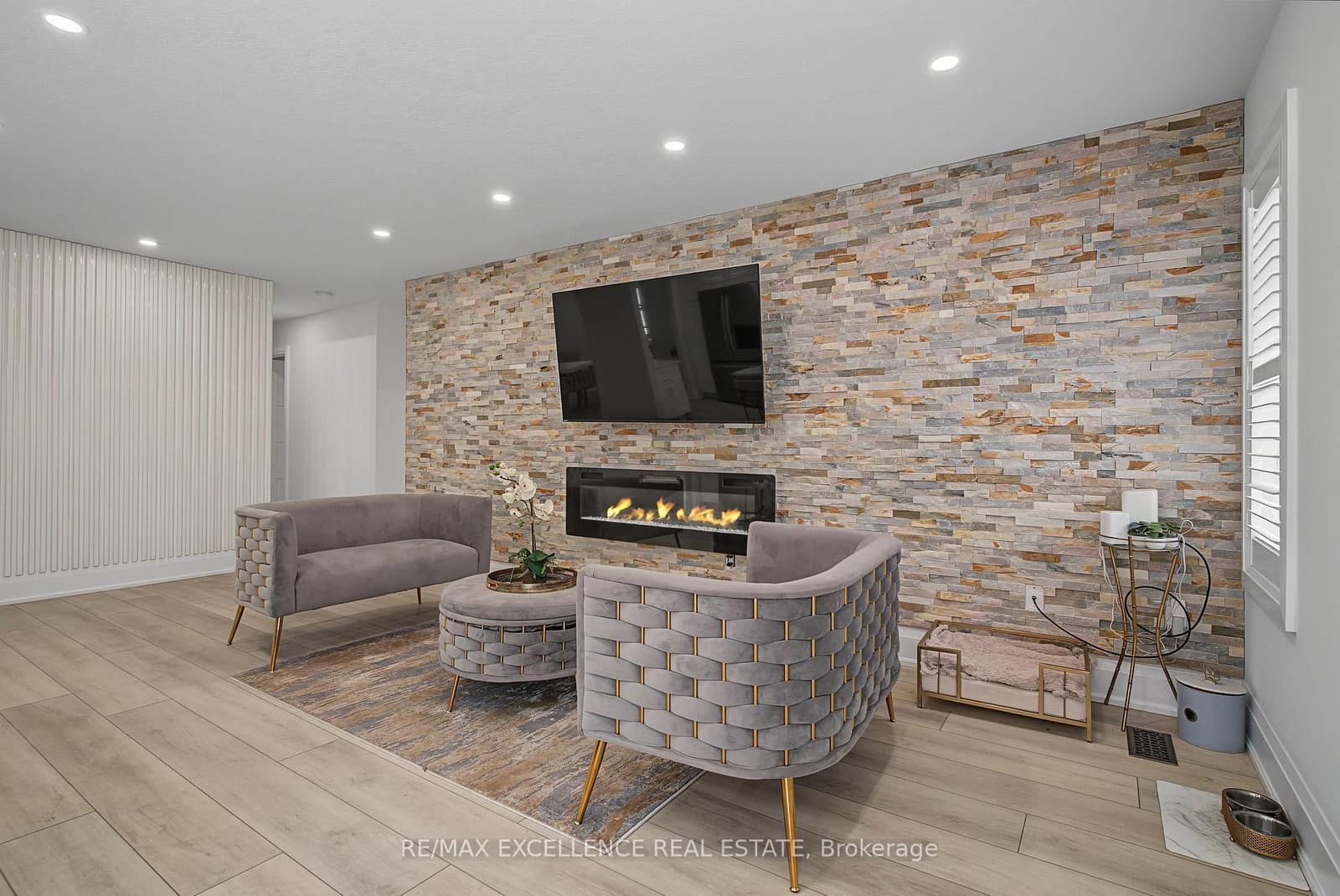 136 Johnston Avenue thumbnail 17
