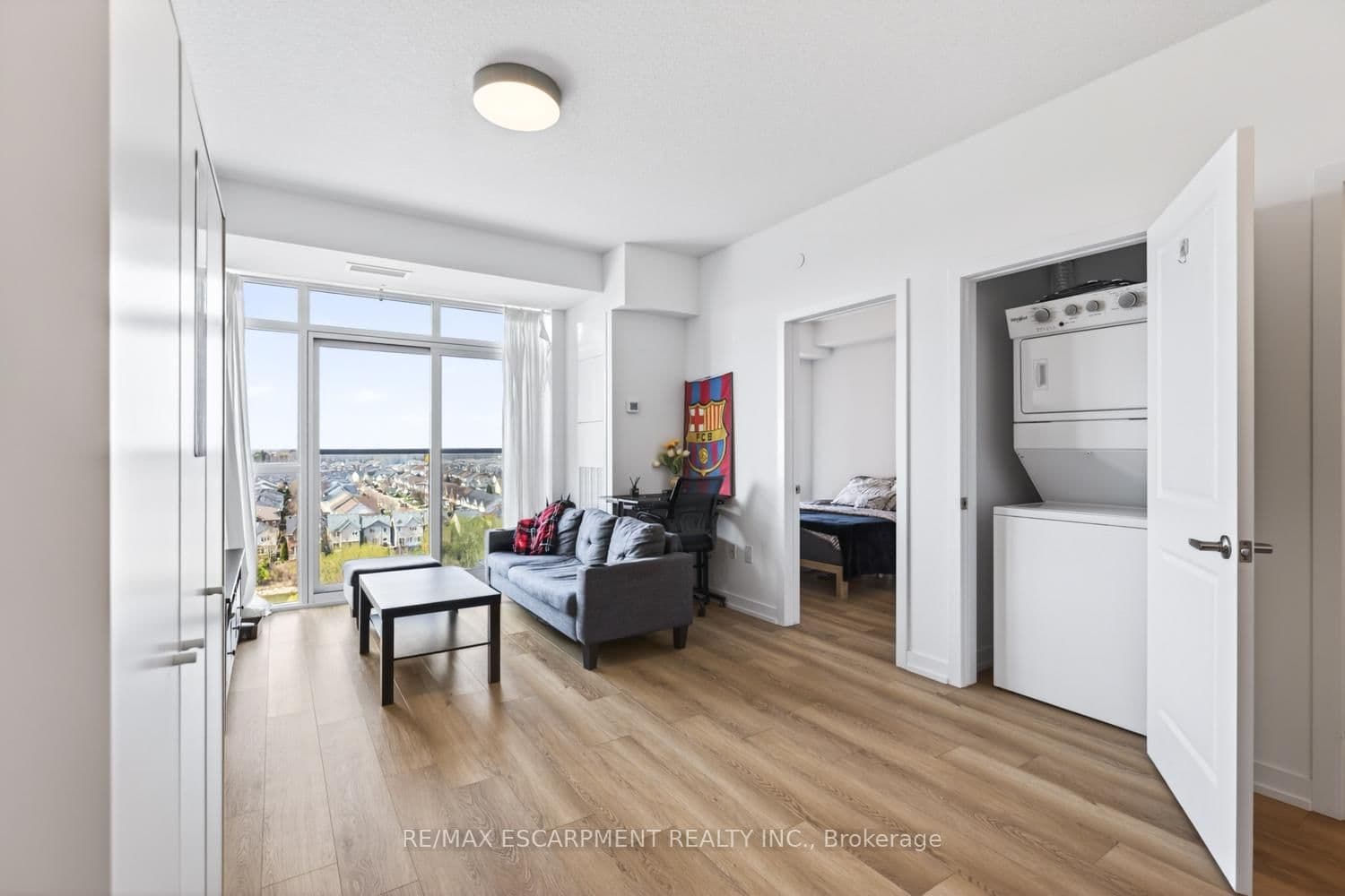 470 Dundas Street E, Unit 904 thumbnail 16