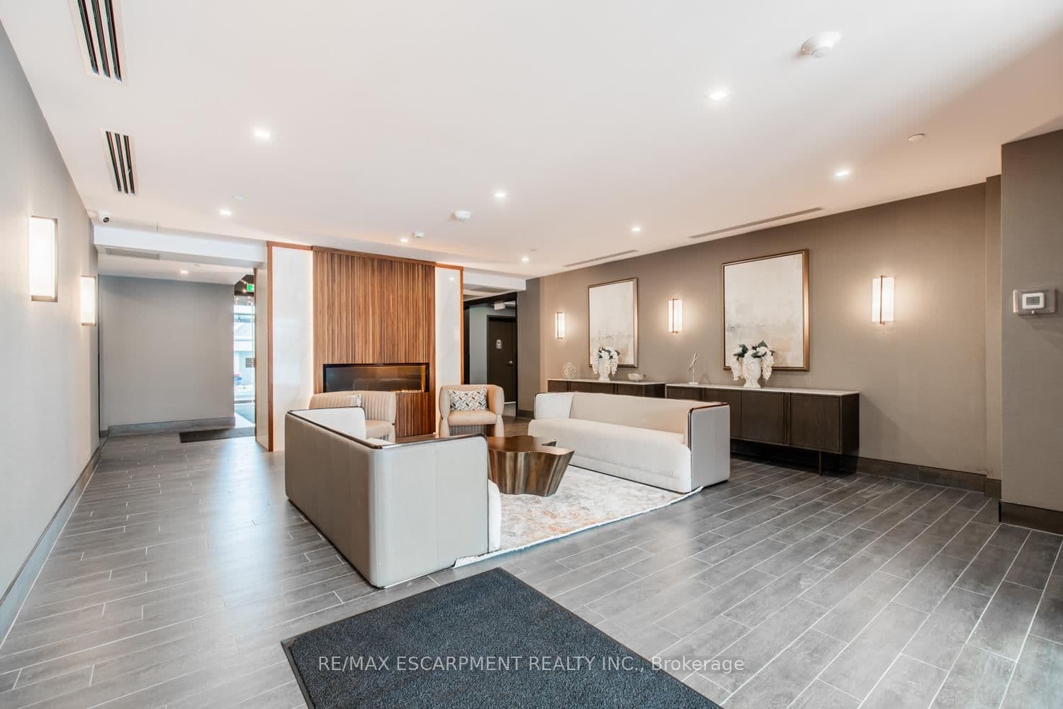 470 Dundas Street E, Unit 904 thumbnail 5