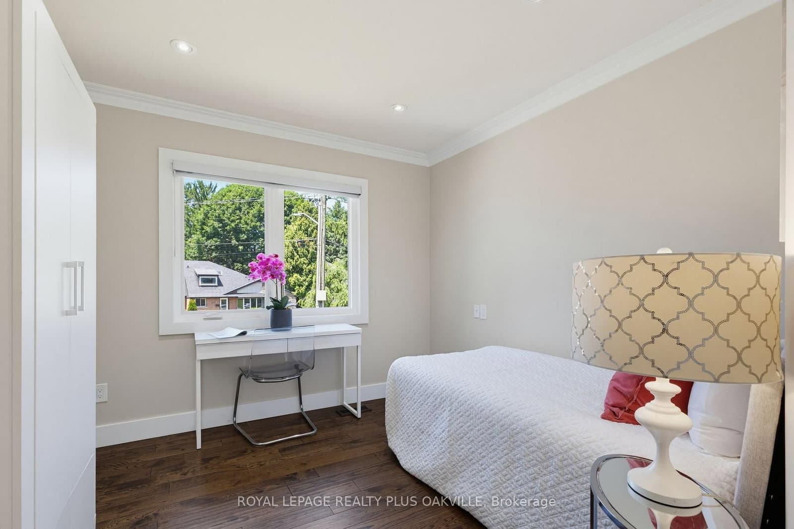 340 Clarendon Drive thumbnail 25