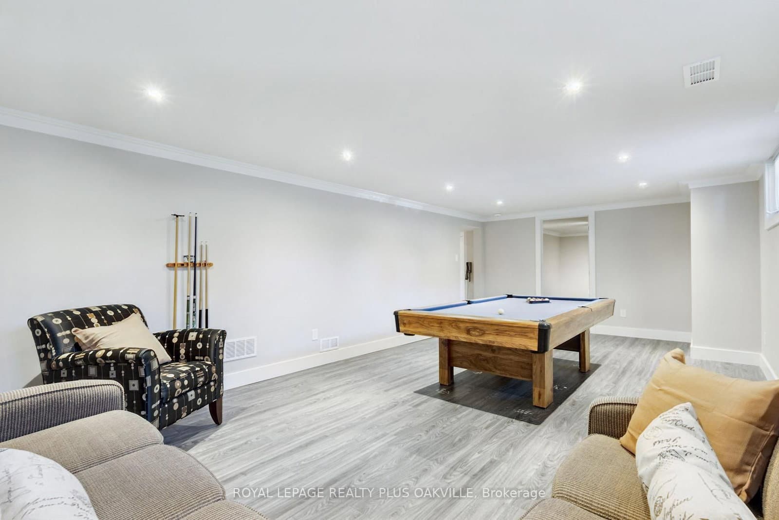 340 Clarendon Drive thumbnail 29