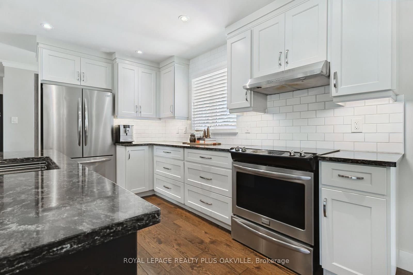 340 Clarendon Drive thumbnail 8