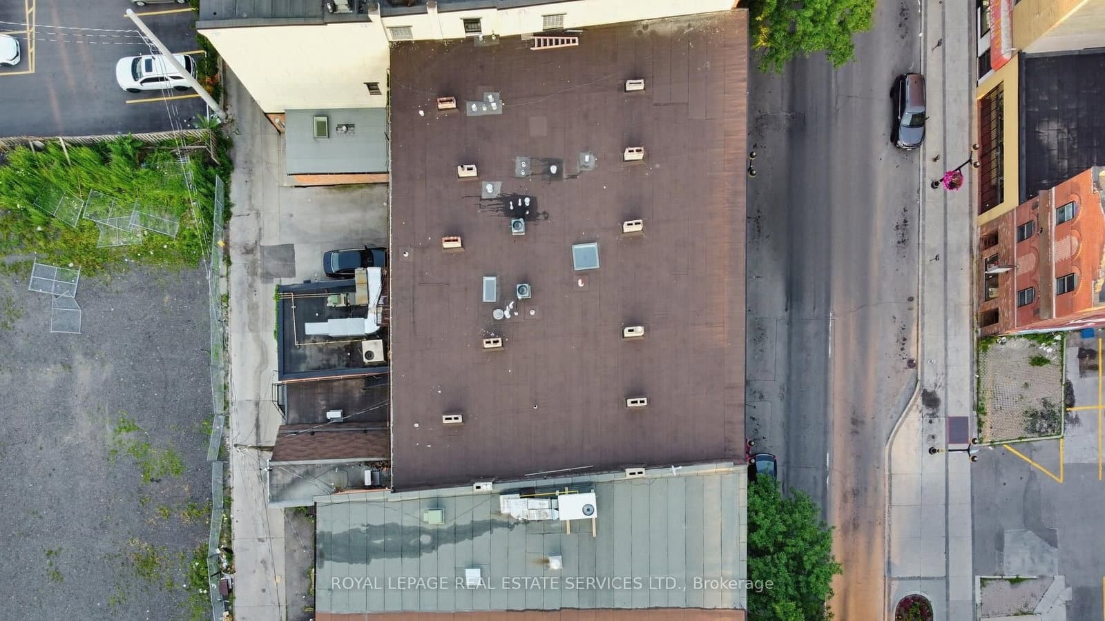 183 King Street E thumbnail 24