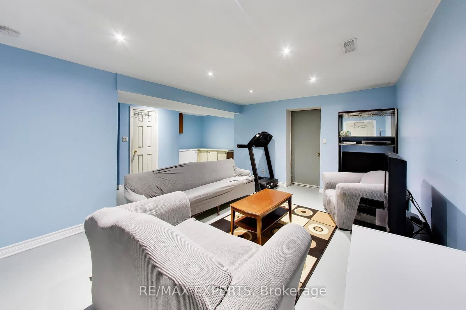 331 Newbury Drive thumbnail 28