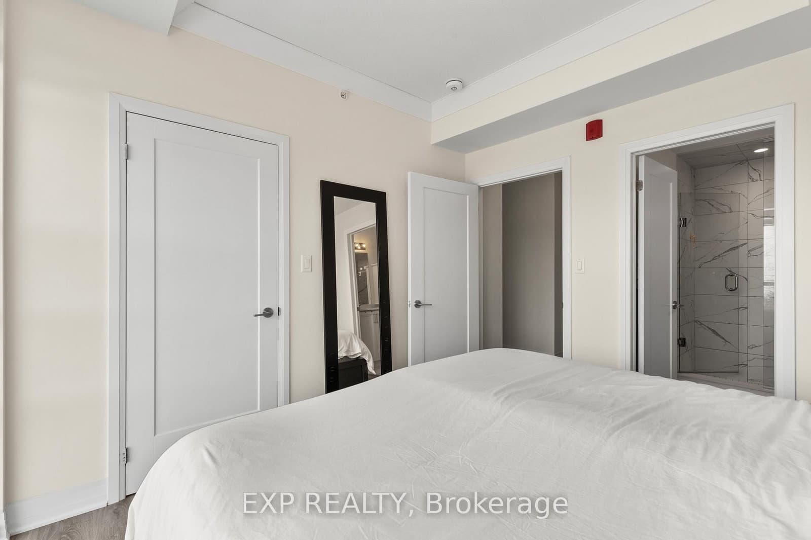 10 Concord Place, Unit 209 thumbnail 7
