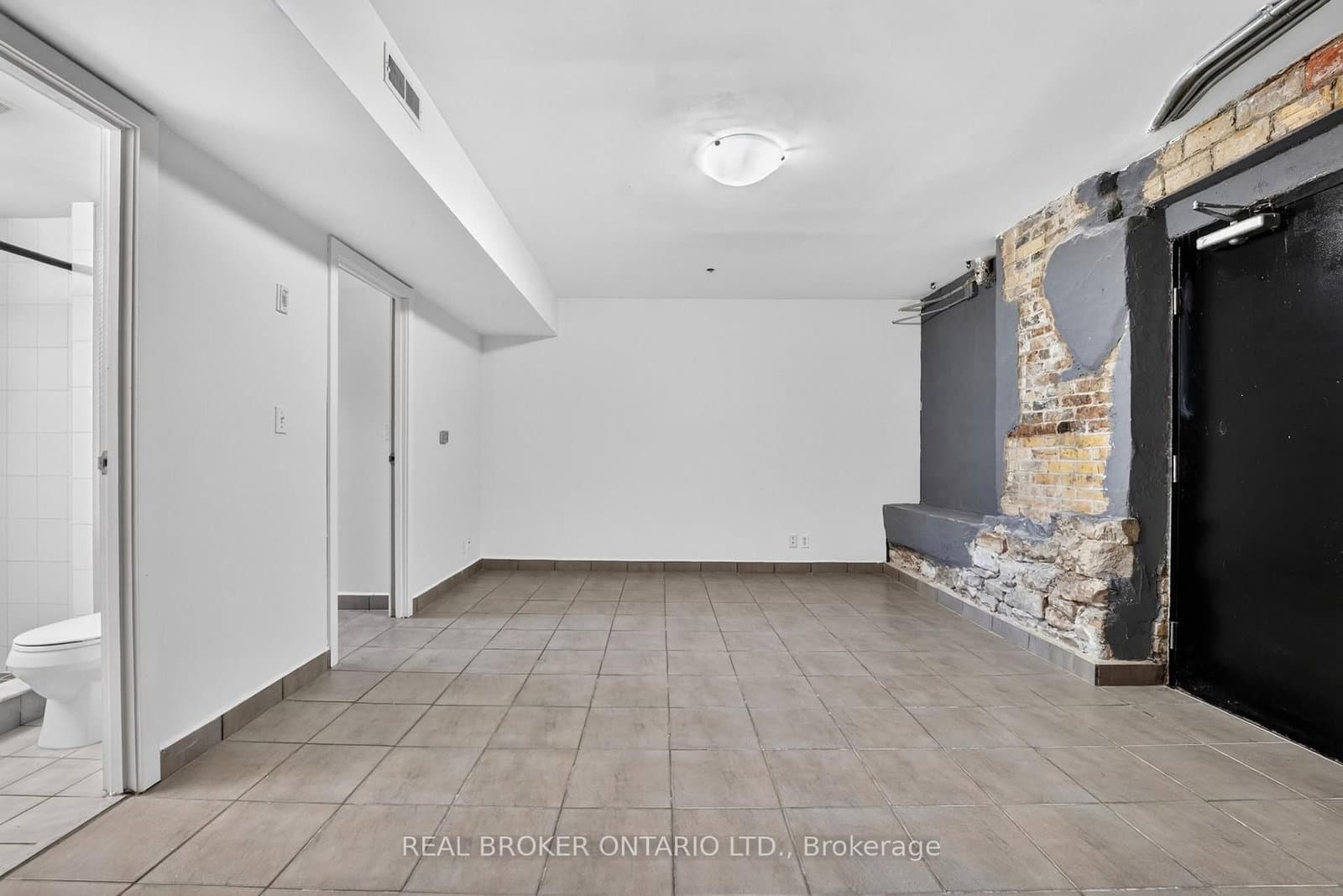 12 Bridgeport Road E, Unit 9 thumbnail 25
