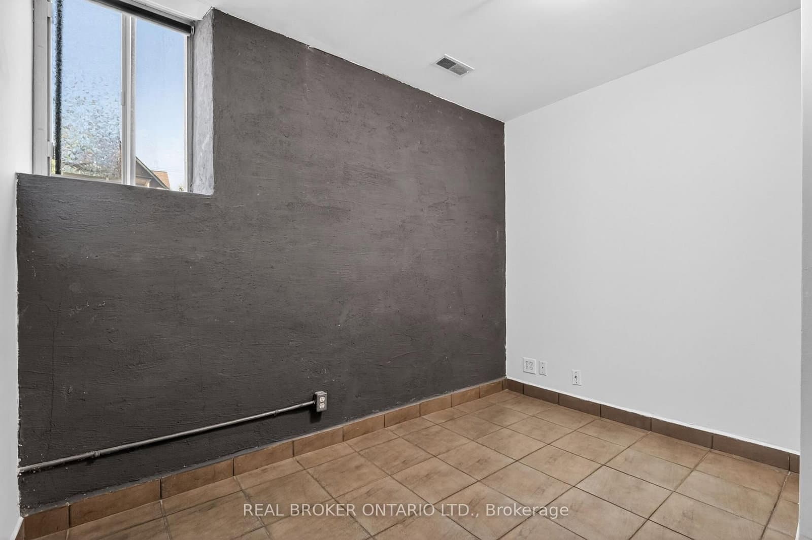 12 Bridgeport Road E, Unit 9 thumbnail 28
