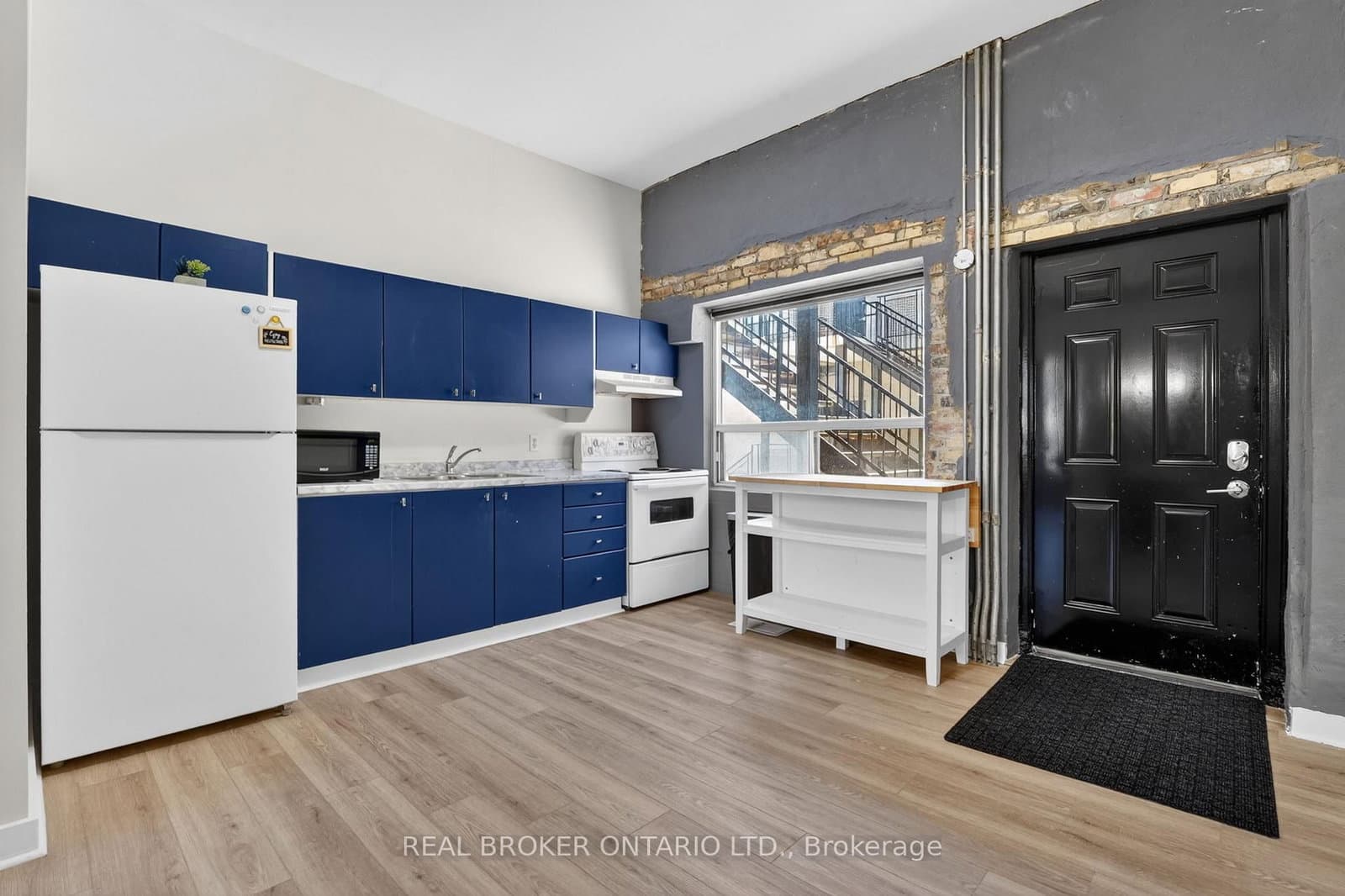 12 Bridgeport Road E, Unit 9 thumbnail 6