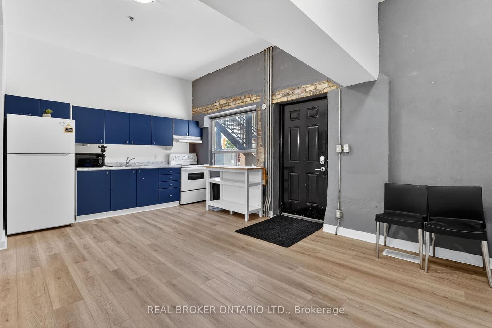 12 Bridgeport Road E, Unit 9 thumbnail 7