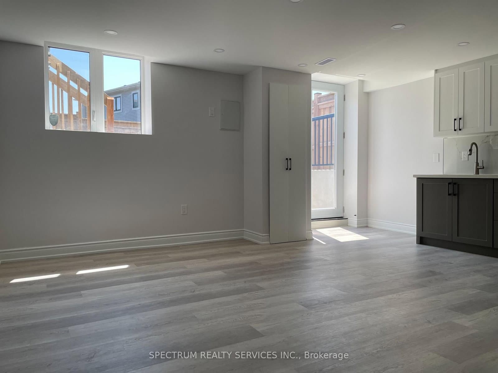 27 Yale Drive, Unit Basement thumbnail 4