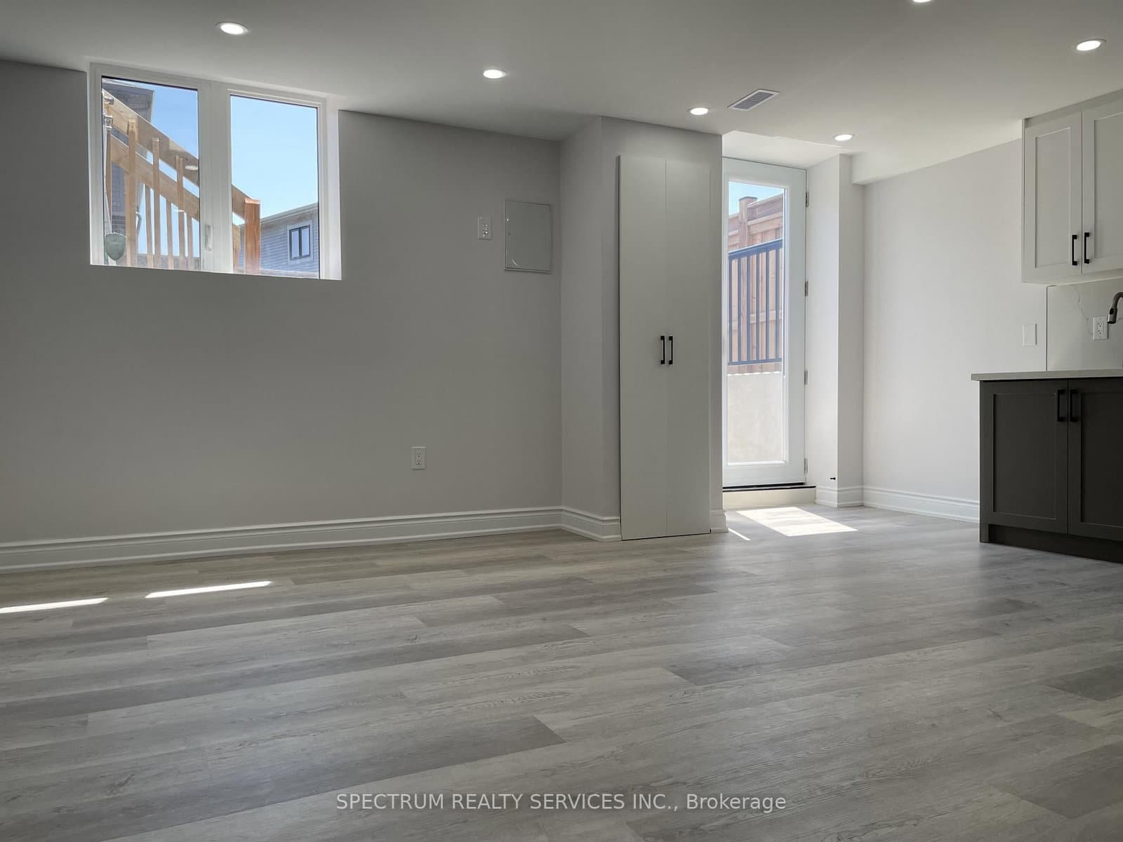 27 Yale Drive, Unit Basement thumbnail 9
