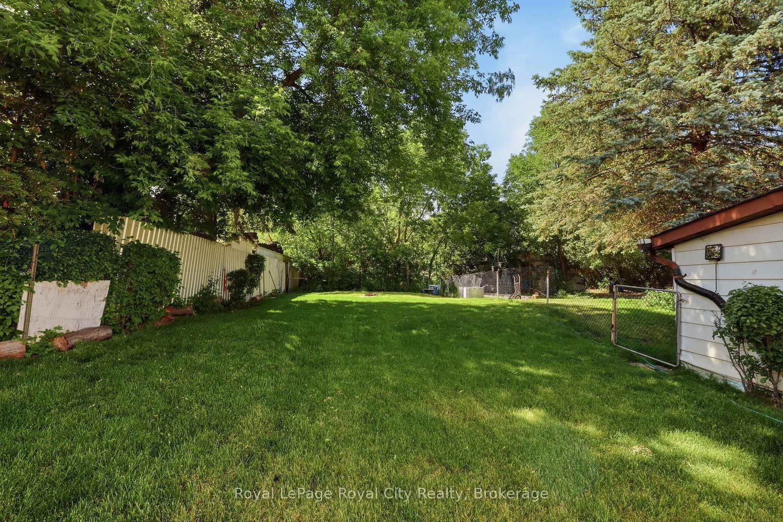 96 Beaumont Crescent thumbnail 9