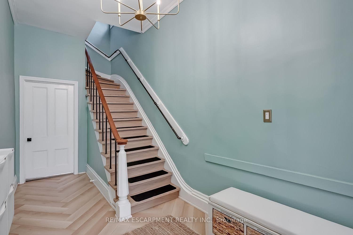 87 Colbourne Street, Unit 2 thumbnail 3