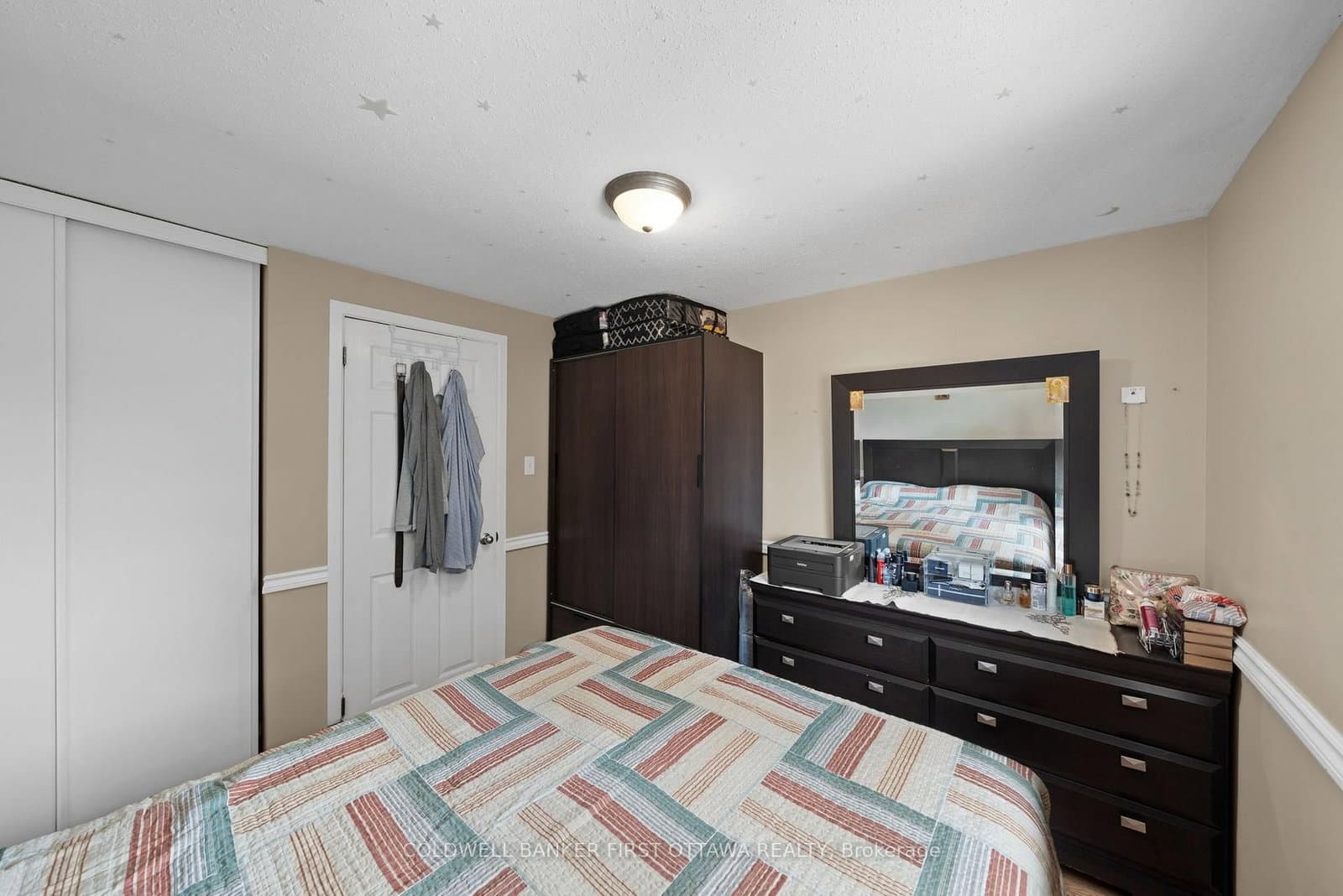 158 Barrow Crescent, Unit 19 thumbnail 20