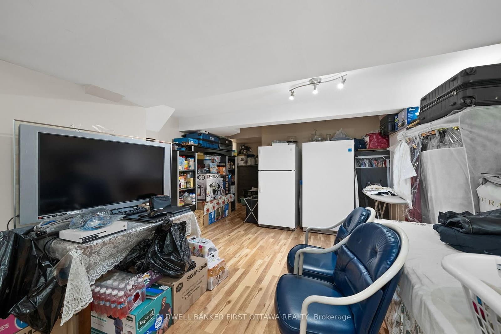 158 Barrow Crescent, Unit 19 thumbnail 32