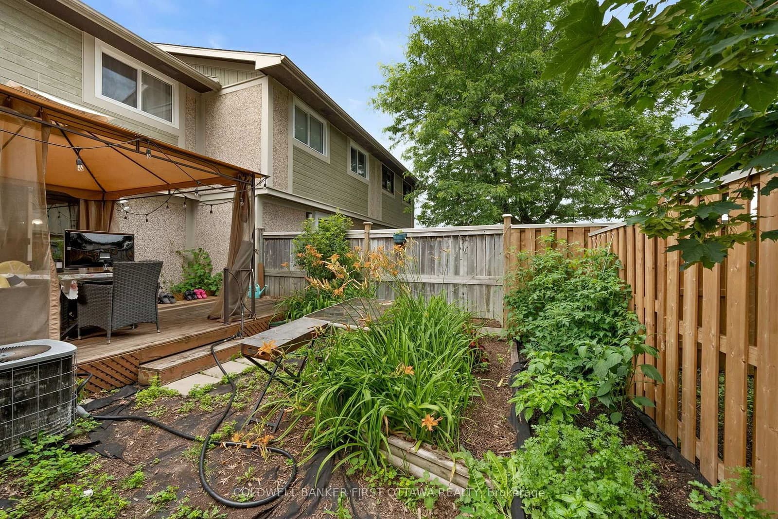 158 Barrow Crescent, Unit 19 thumbnail 35