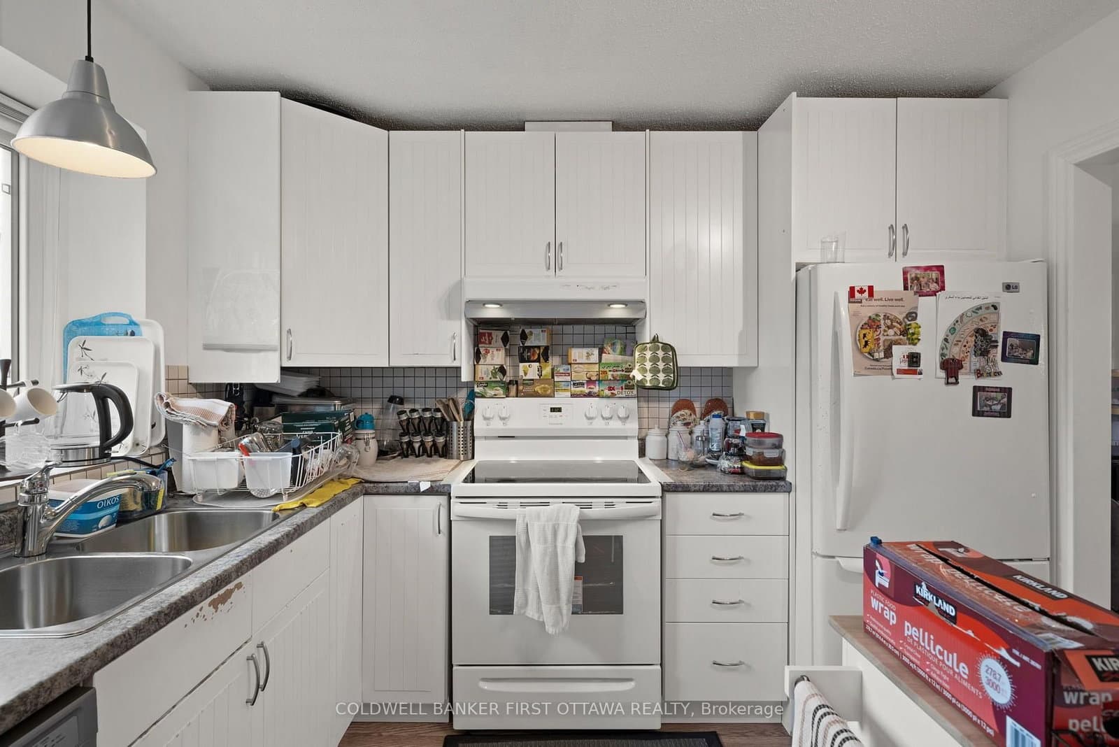 158 Barrow Crescent, Unit 19 thumbnail 7