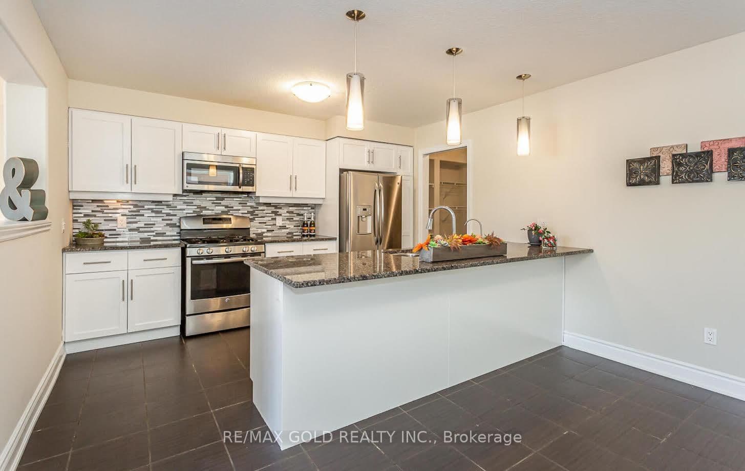 199 Summit Ridge Drive thumbnail 3