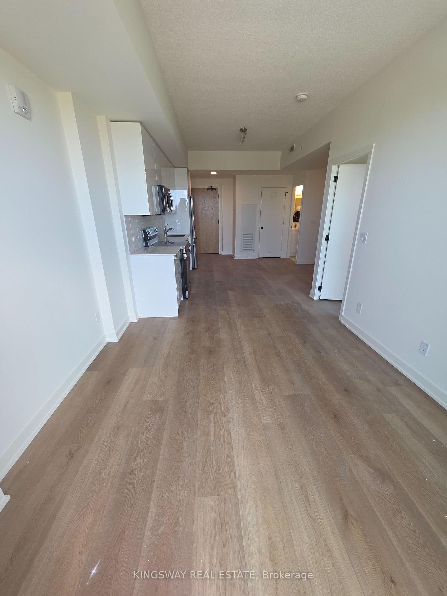 33 ERIE Avenue, Unit 1611 thumbnail 9