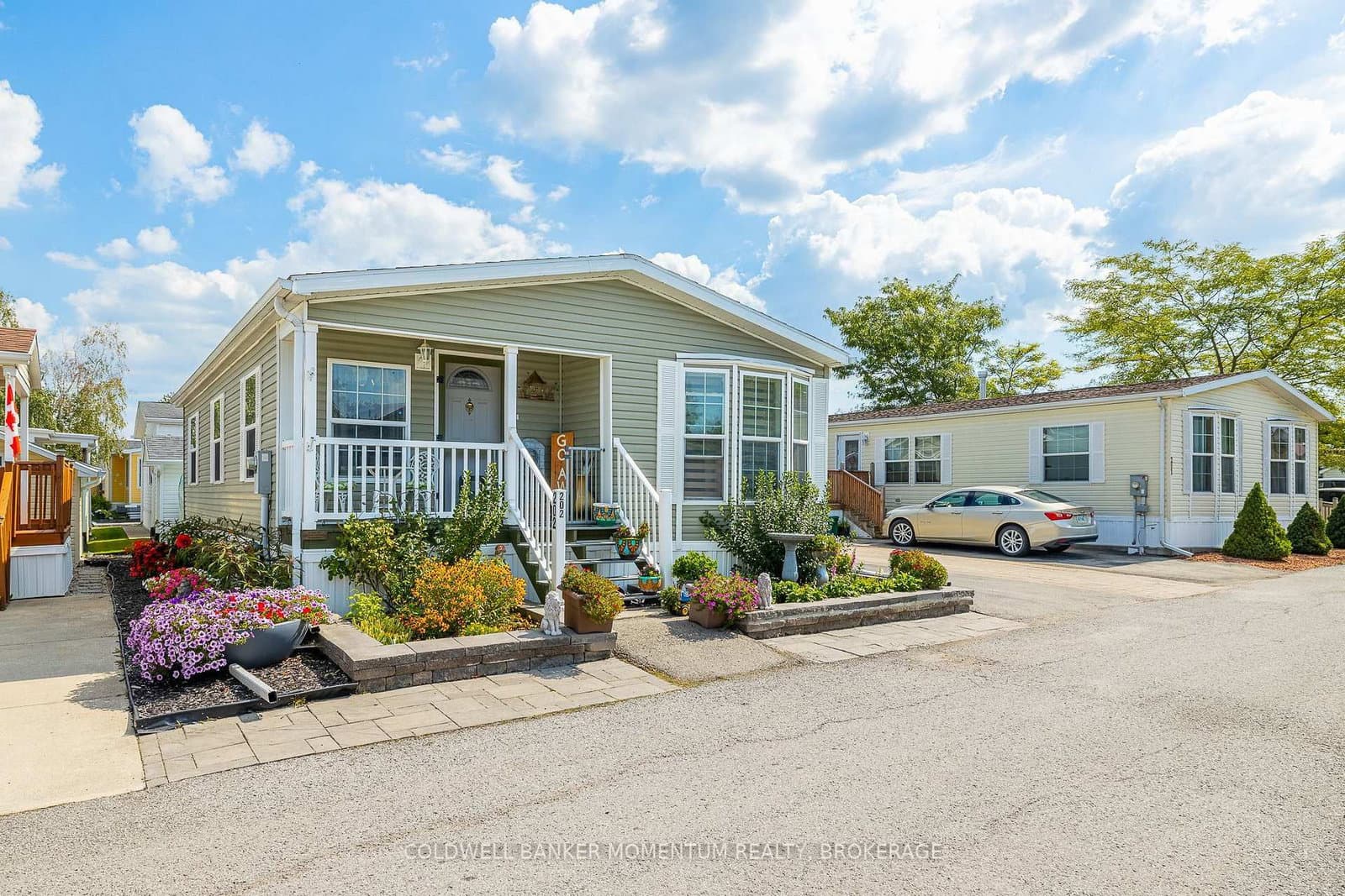 3033 Townline Road, Unit 202 thumbnail 2