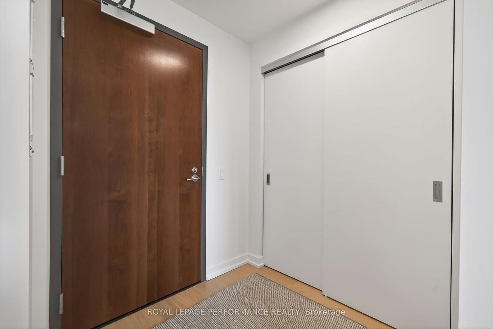 320 Miwate Private, Unit 317 thumbnail 4