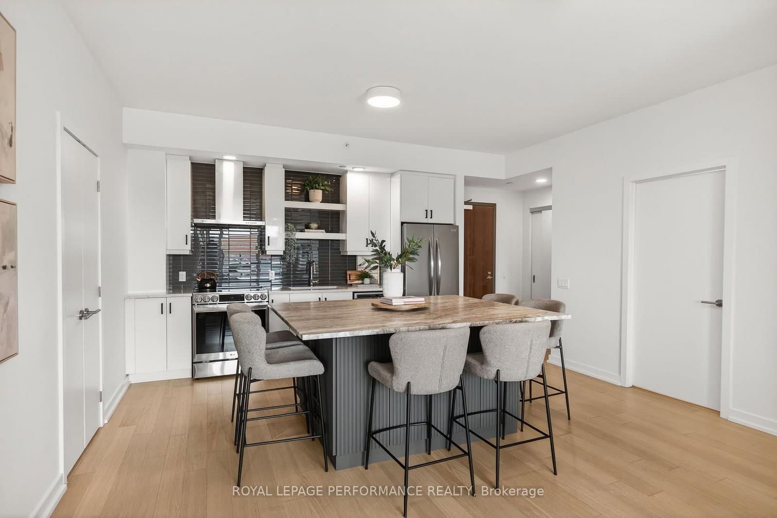 320 Miwate Private, Unit 317 thumbnail 6