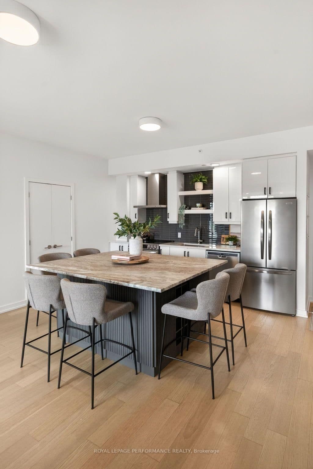320 Miwate Private, Unit 317 thumbnail 9