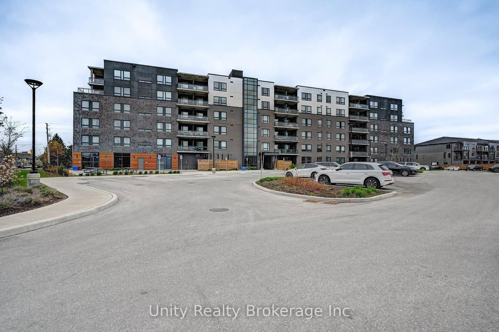 26 Lowes Street, Unit 108 thumbnail 2