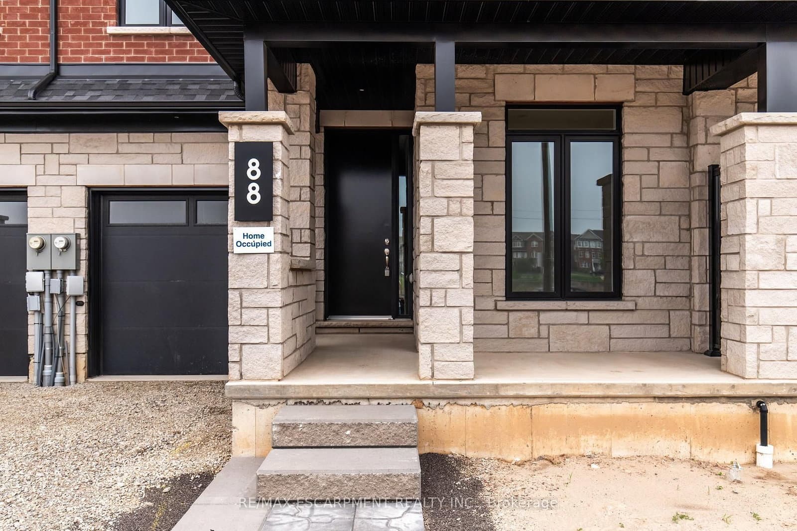 88 Valley Trail Place thumbnail 2