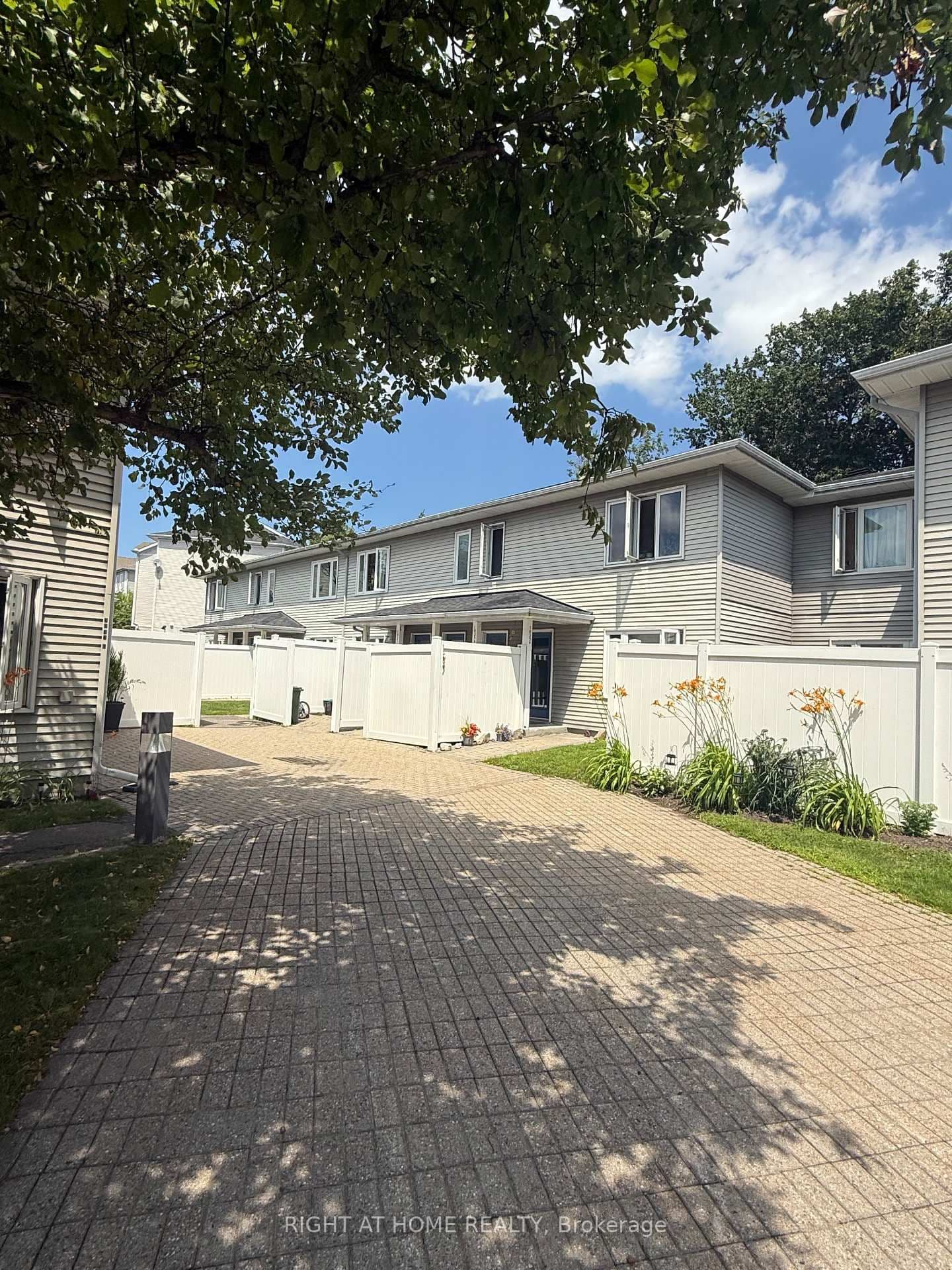 1035 Cummings Avenue, Unit E - Image 1