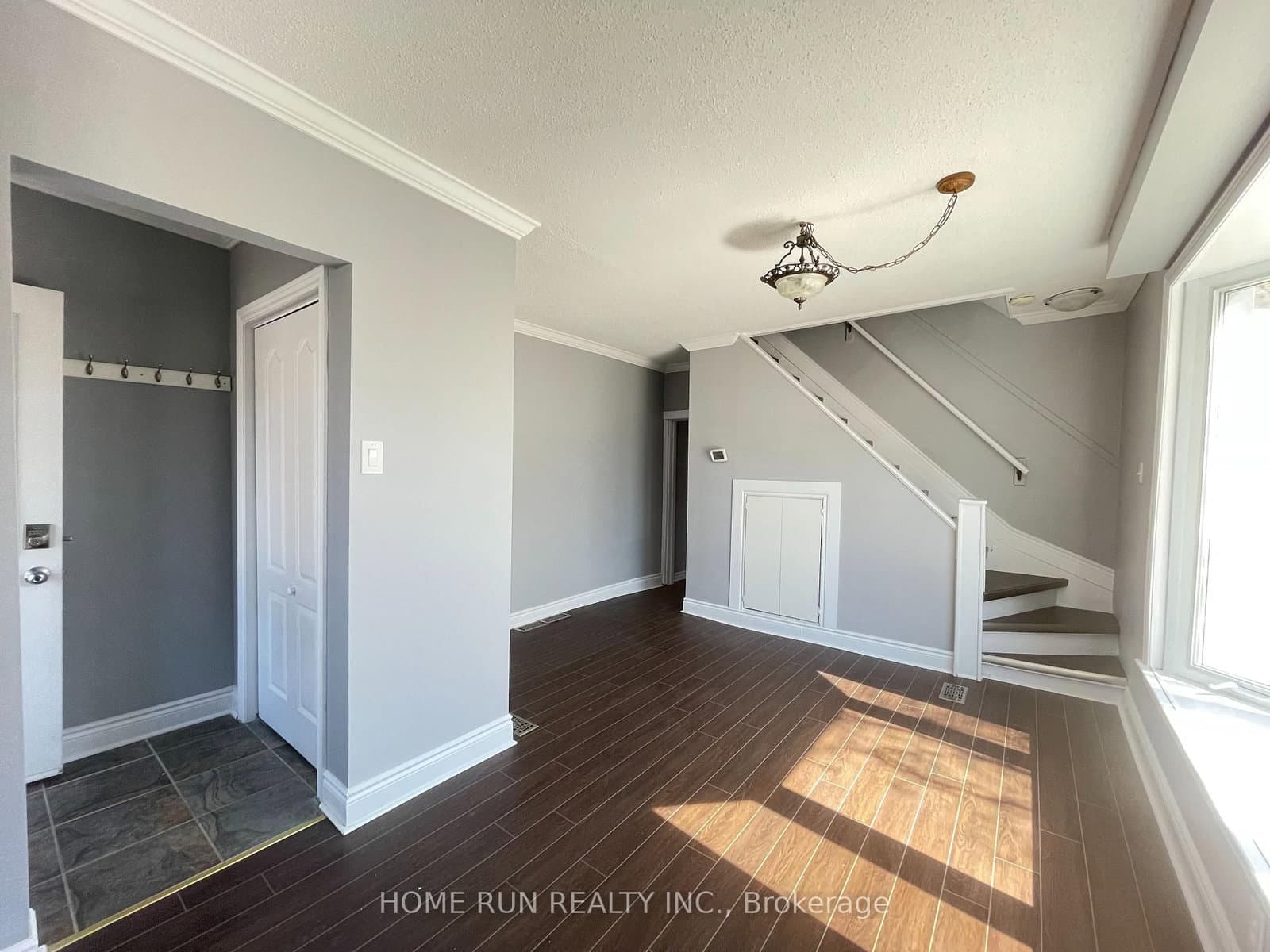 121 Concord Street E thumbnail 6