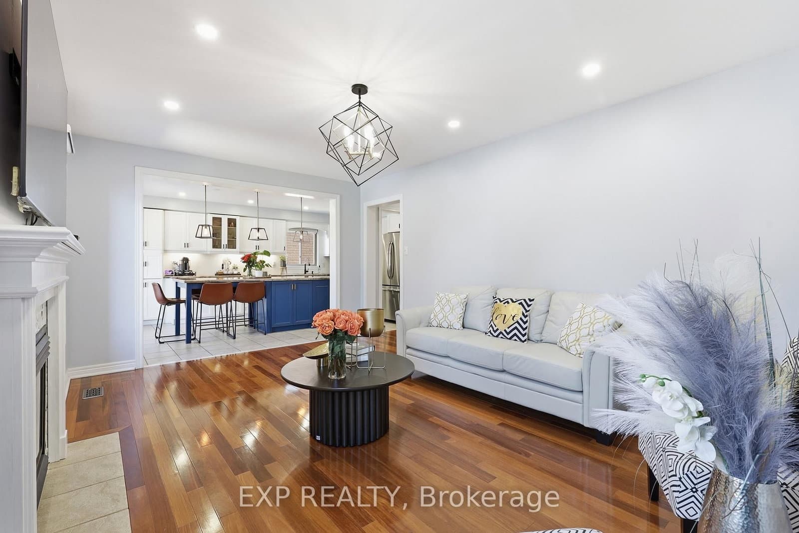 194 Southbrook Drive thumbnail 10