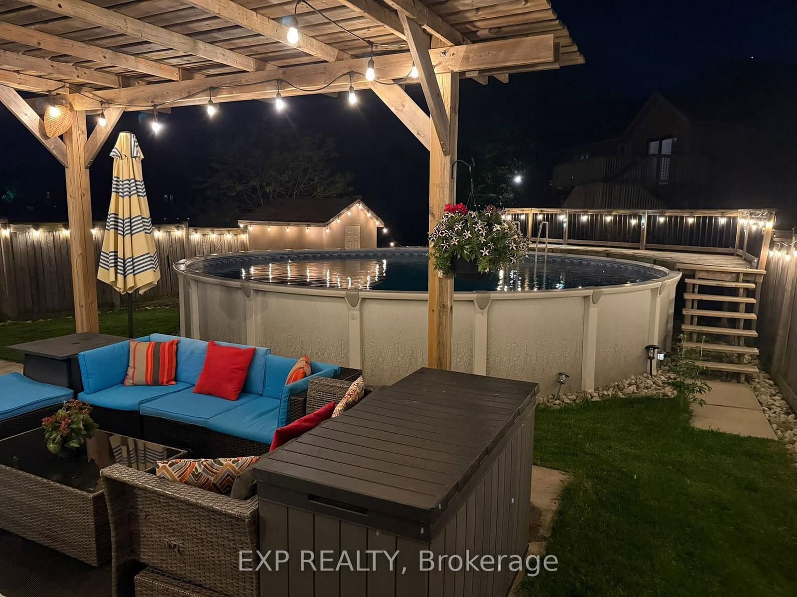 194 Southbrook Drive thumbnail 2
