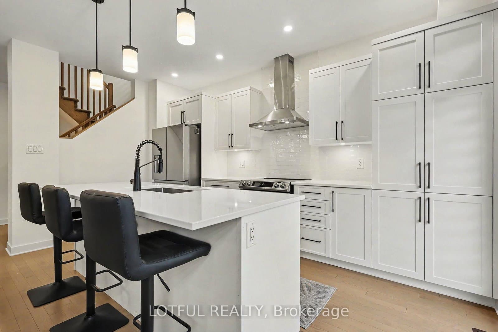 522 Ascender Avenue thumbnail 13