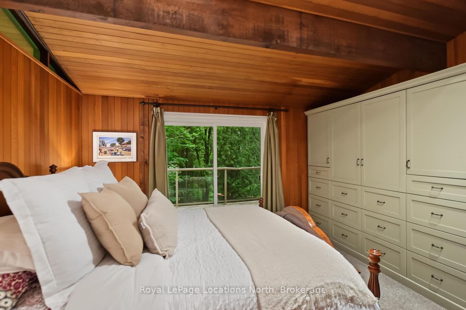 143 ST MORITZ Crescent thumbnail 32