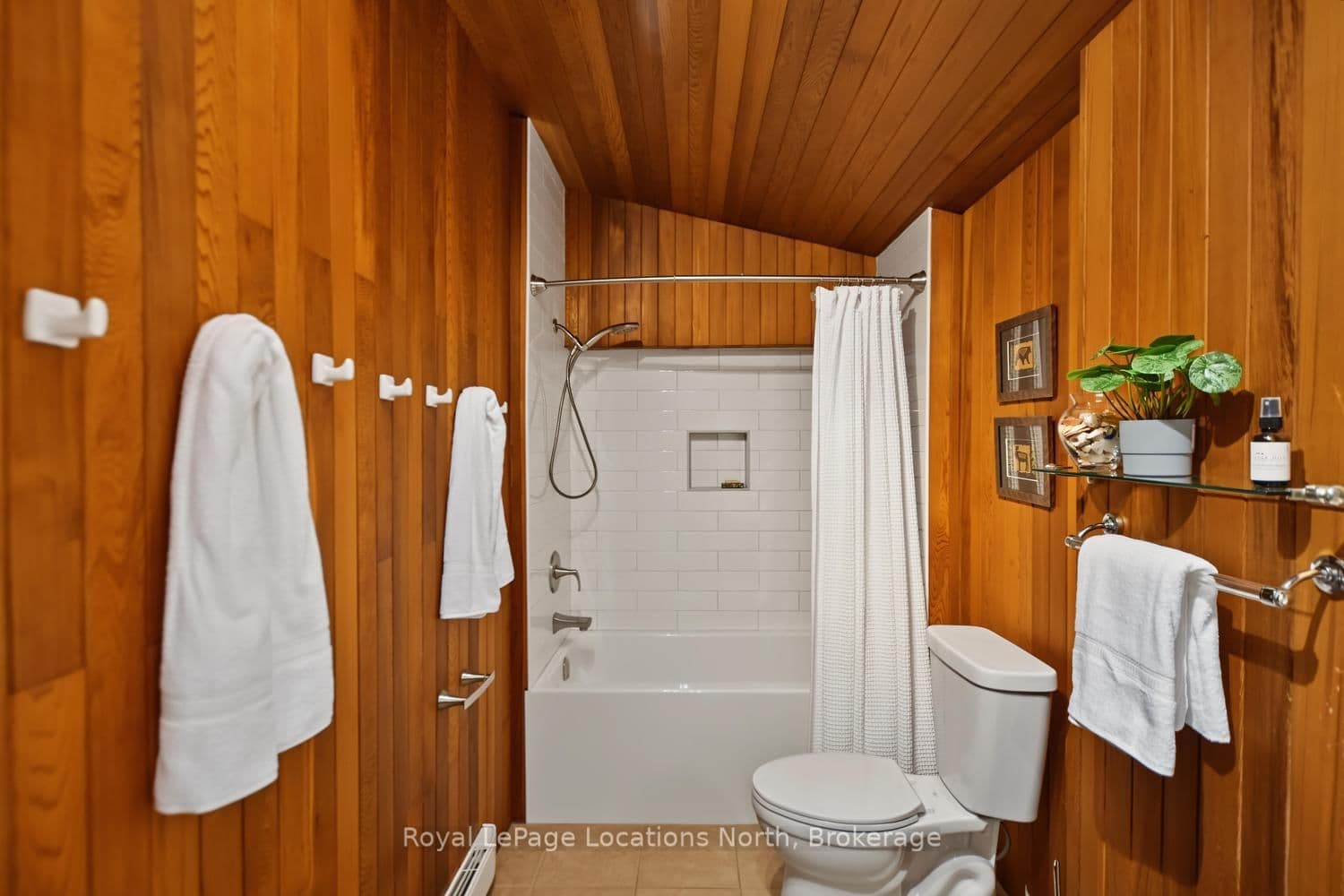 143 ST MORITZ Crescent thumbnail 36